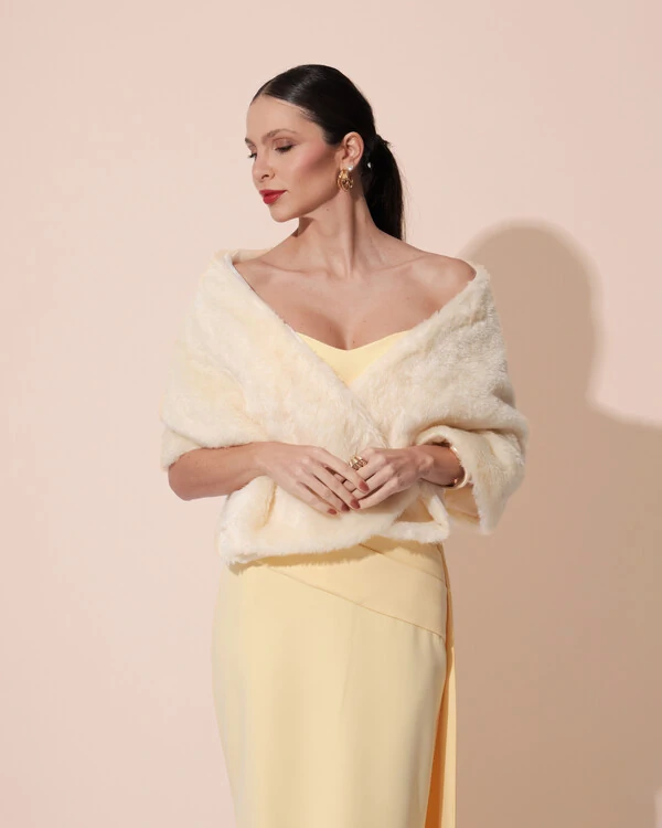 Estola Amarelo Manteiga Fake Fur