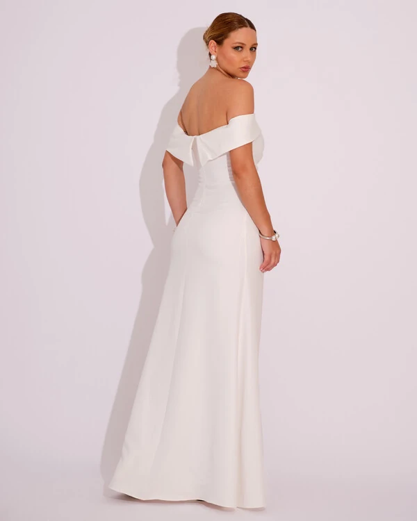 Vestido de Festa Longo Ombro a Ombro com Fenda em Alfaiataria Branco