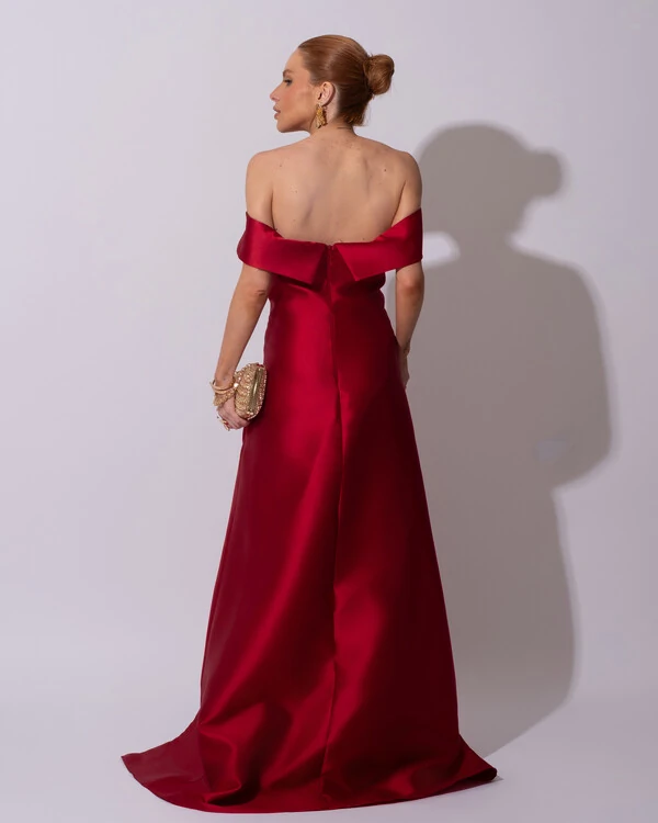 Vestido de Festa Longo Zibeline Ombro a Ombro Drapeado e Fenda Marsala