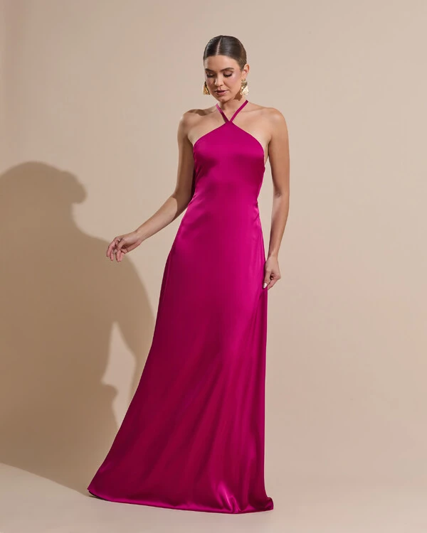 Vestido Longo de Cetim com Decote Triangular e Amarração nas Costas Degagê Beterraba