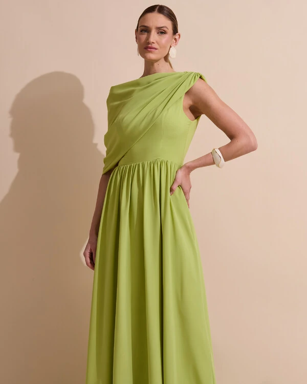 Vestido de Festa Longo Um Ombro Só Crepe Chiffon Capa Drapeado Verde Garden