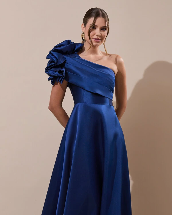 Vestido de Festa Longo Zibeline um Ombro Só Flor Drapeado Azul Marinho