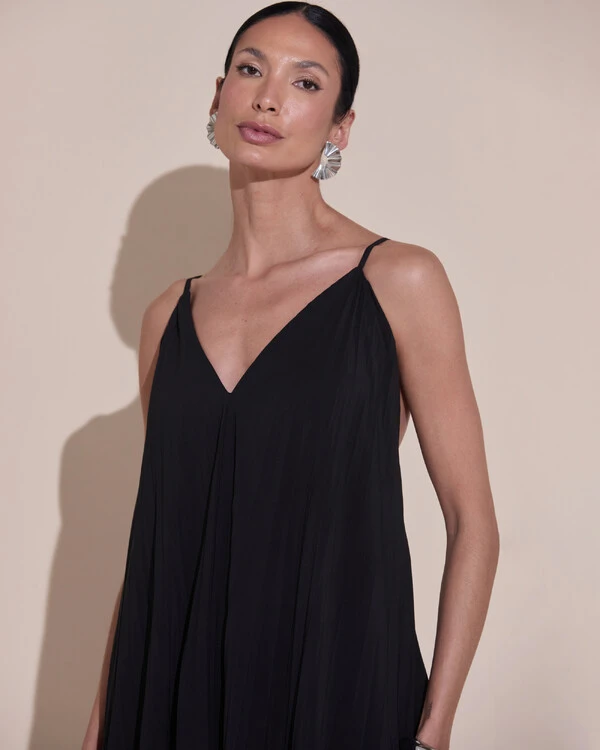 Vestido de Festa Longo Plissado Crepe Chiffon Decote V Alças Finas Preto