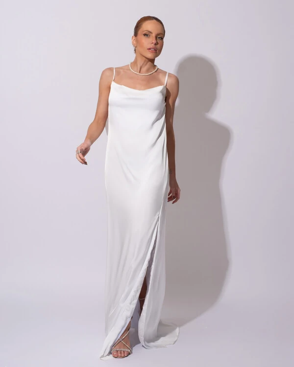 Vestido de Festa Longo Babado Costas Cetim Fluido e Fenda Branco