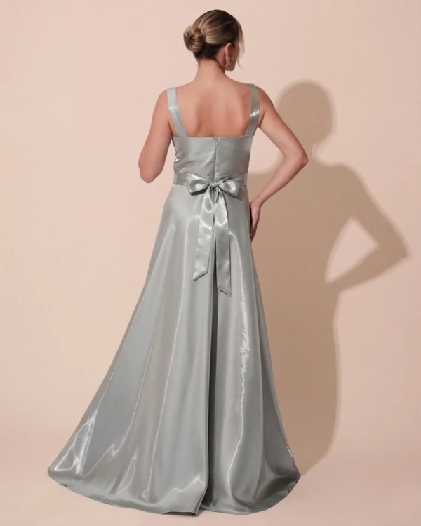 Vestido de Festa Longo Zibeline Cristal com Fenda e Faixa Verde Menta