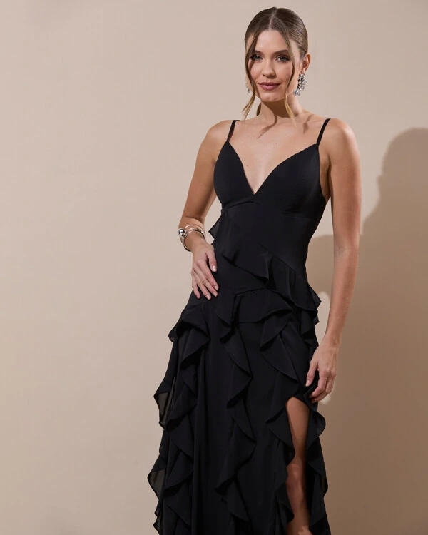 Vestido de Festa Longo Decote V Crepe Chiffon Babados Cascata e Fenda Preto
