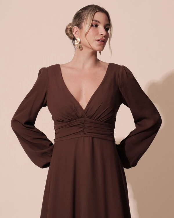 Vestido de Festa Manga Longa com Cintura Drapeada Decote V Marrom