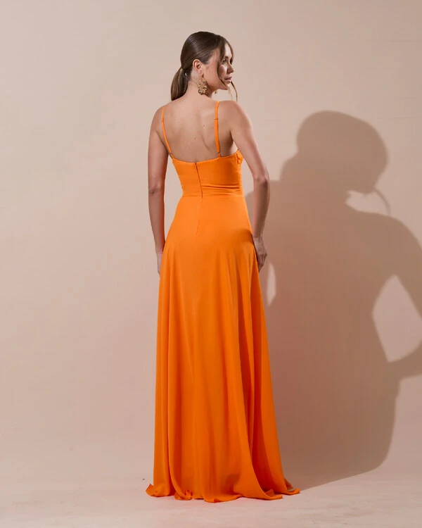 Vestido de Festa Longo Crepe Chiffon Drapeado com Alças e Saia Fluida Laranja