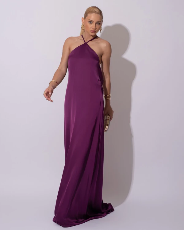 Vestido Longo de Cetim com Decote Triangular e Amarração nas Costas Degagê Roxo