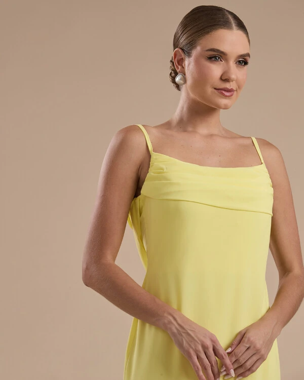 Vestido de Festa Longo Crepe Chiffon Costas Lenço Cauda Amarelo Manteiga