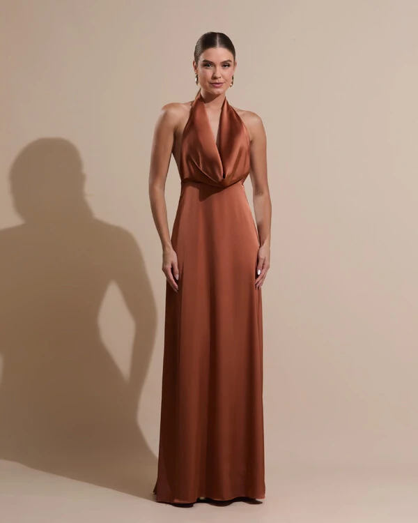 Vestido de Festa Longo Frente Única Degagê Cetim Fluido Mocha Mousse