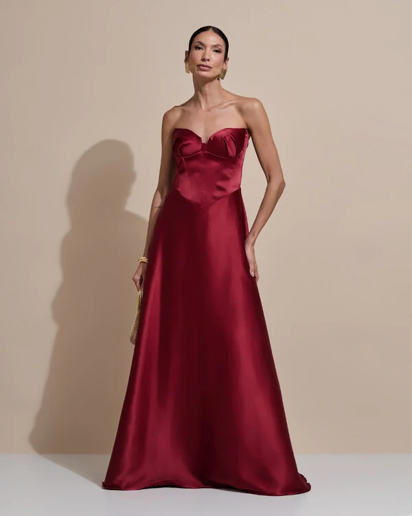Vestido de Festa Longo Tomara que Caia Decote Coração Cetim Cruzado Costas Marsala
