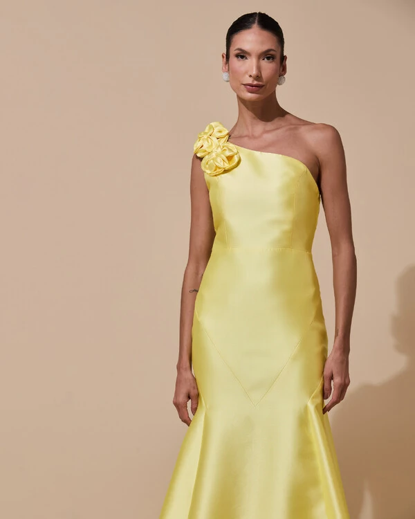 Vestido de Festa Longo Zibeline um Ombro Só Flor Removível Saia Sereia Amarelo Manteiga