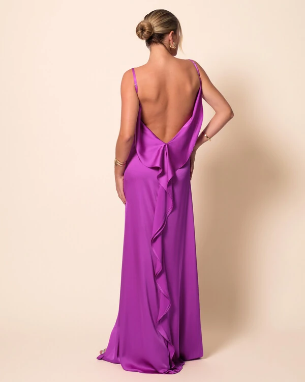 Vestido de Festa Longo Cetim Decote Degagê e Fenda Fúcsia