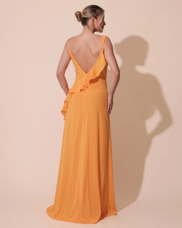 Vestido de Festa Longo Crepe Chiffon Degagê com Fenda e Babado Cascata Laranja Manga