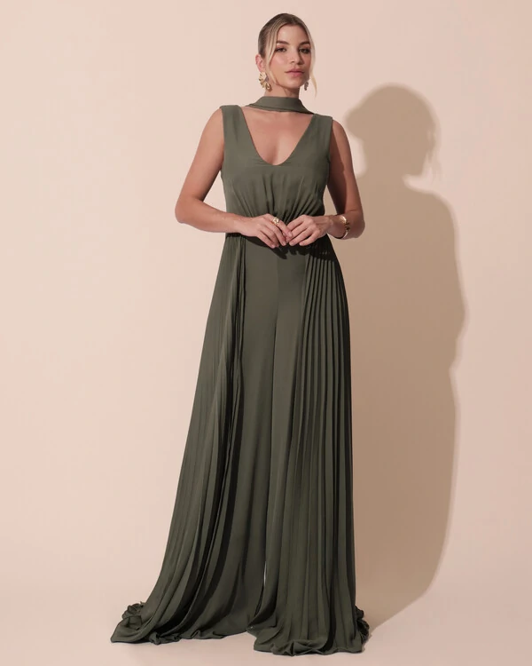 Macacão de Festa Longo Crepe Pantalona Plissado e Lenço Verde Oliva