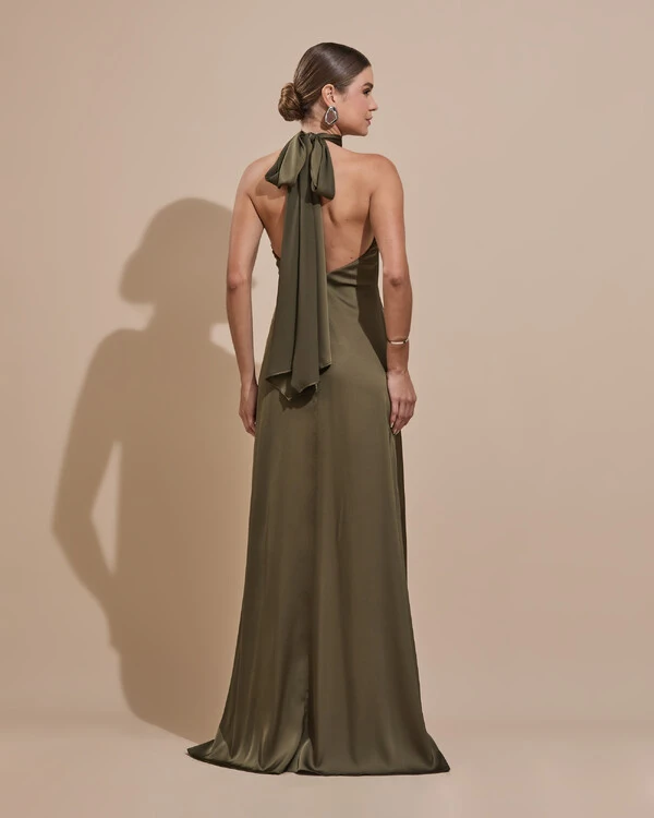 Vestido de Festa Gola Alta com Decote nas Costas Acetinado Verde Oliva