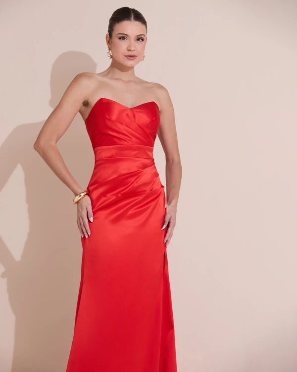 Vestido de Festa Longo Cetim Alfaiataria Tomara que Caia Fenda Vermelho