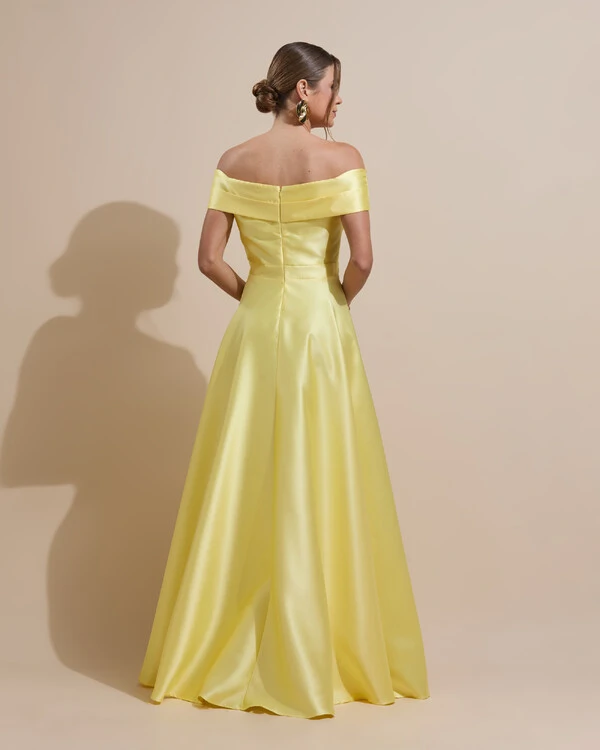 Vestido de Festa Longo Zibeline Ombro a Ombro com Fenda Amarelo Manteiga