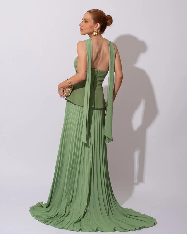 Vestido de Festa Longo Alfaiataria Tomara que Caia Saia Plissada e Lenço Verde Matcha