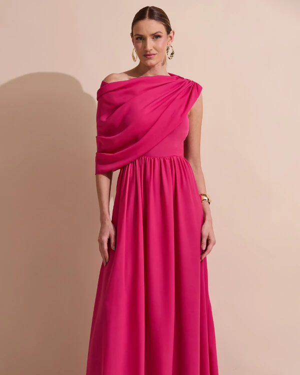 Vestido de Festa Longo Um Ombro Só Crepe Chiffon Capa Drapeado Pink Escuro