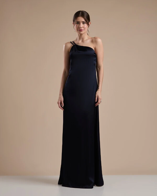 Vestido de Festa Longo em Cetim Fluido um Ombro Só com Lenço Azul Marinho