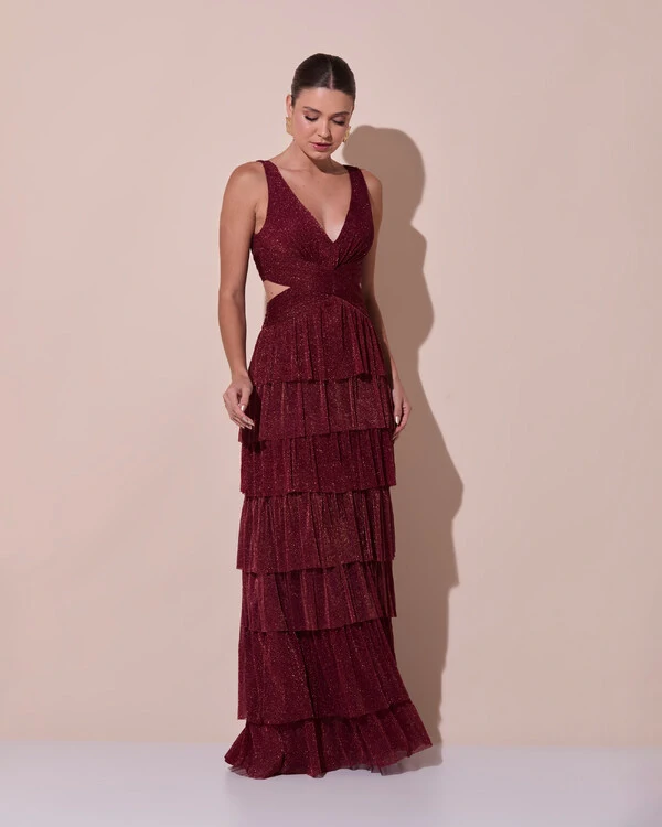 Vestido De Festa Longo Decote V Tule Brilho Recortes Camadas Marsala