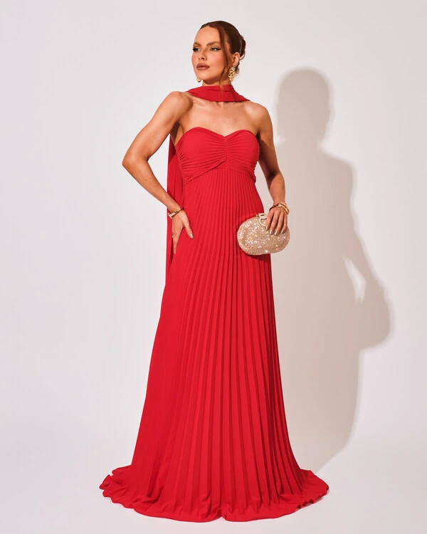 Vestido de Festa Longo Tomara que Caia Plissado com Lenço Vermelho