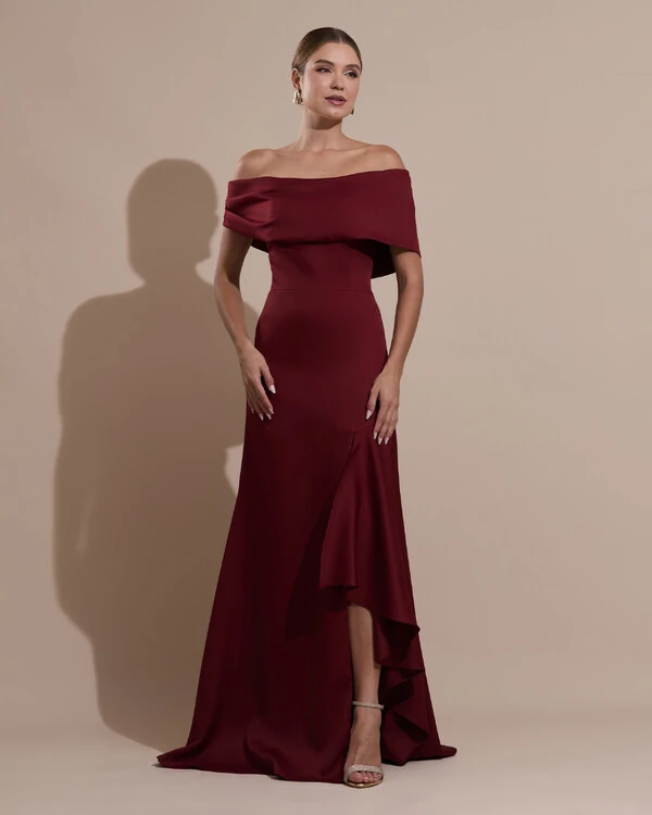 Vestido de Festa Longo Alfaiataria Ombro a Ombro com Babado Cascata Marsala