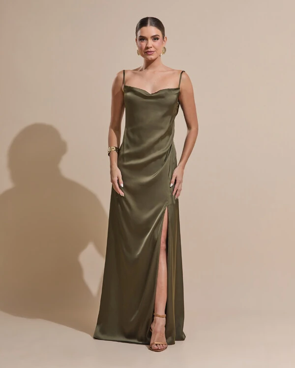 Vestido de Festa Longo Babado Costas Cetim Fluido e Fenda Verde Oliva