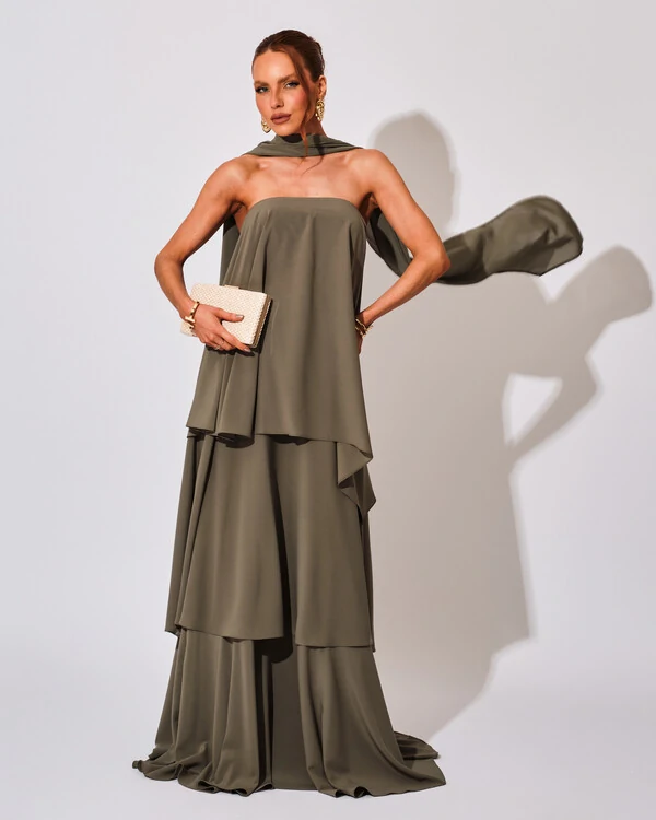 Vestido de Festa Longo Chiffon Crepe em Camadas com Lenço Verde Oliva