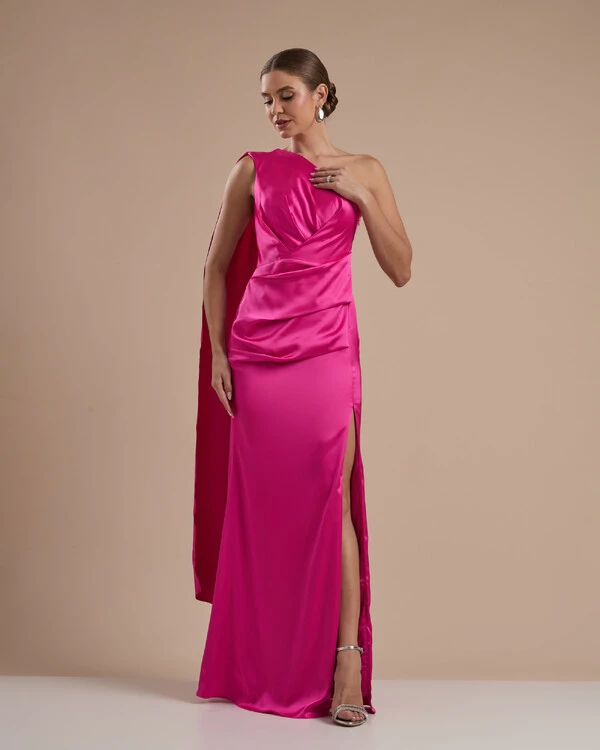 Vestido de Festa Longo Cetim Alfaiataria Um Ombro Só Drapeado com Lenço Pink