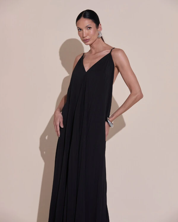 Vestido de Festa Longo Plissado Crepe Chiffon Decote V Alças Finas Preto
