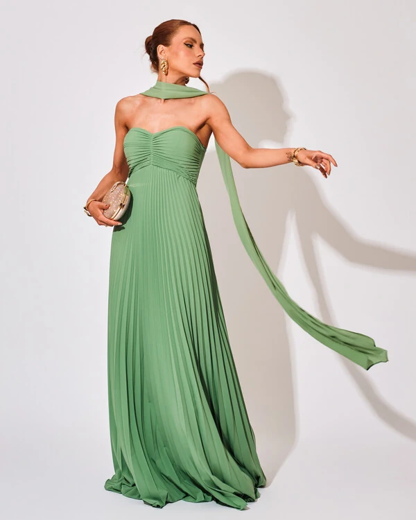 Vestido de Festa Longo Tomara que Caia Plissado com Lenço Verde Kiwi