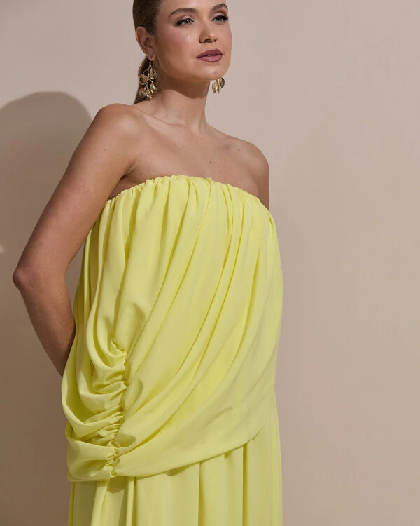 Vestido de Festa Longo Tomara Que Caia Crepe Chiffon Drapeado Amarelo Manteiga