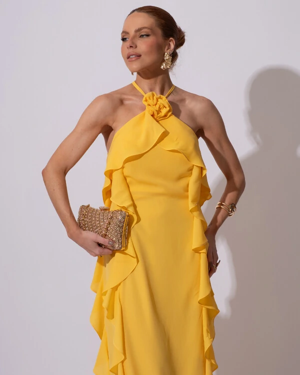 Vestido de Festa Longo Crepe Chiffon Frente Única Babados Cascata e Flor Amarelo