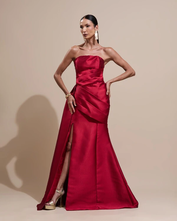 Vestido de Festa Longo Tomara que Caia Zibeline Drapeado e Faixa Marsala