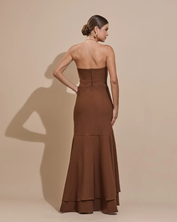 Vestido Longo com Fenda de Babados Alfaiataria Marrom