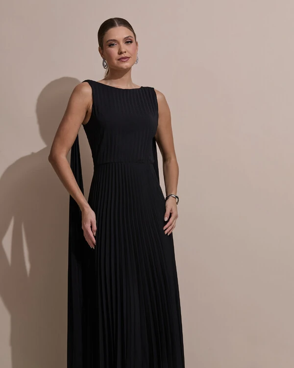 Vestido de Festa Longo Crepe Chiffon Plissado com Lenço nas Alças Preto