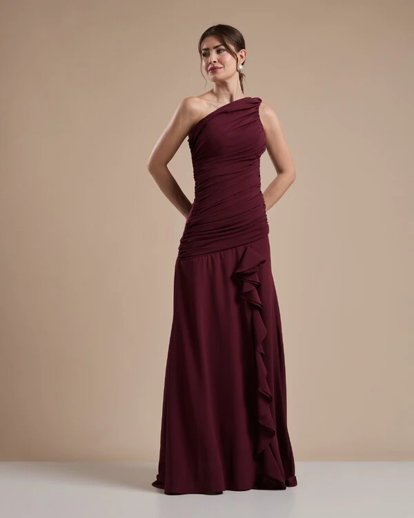 Vestido de Festa Longo Crepe Chiffon Um Ombro Só Drapeado com Babado Cascata Marsala