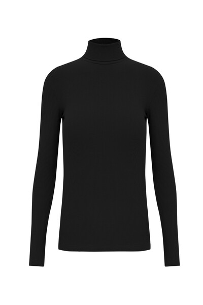 Foto Blusa Gola Alta Preta