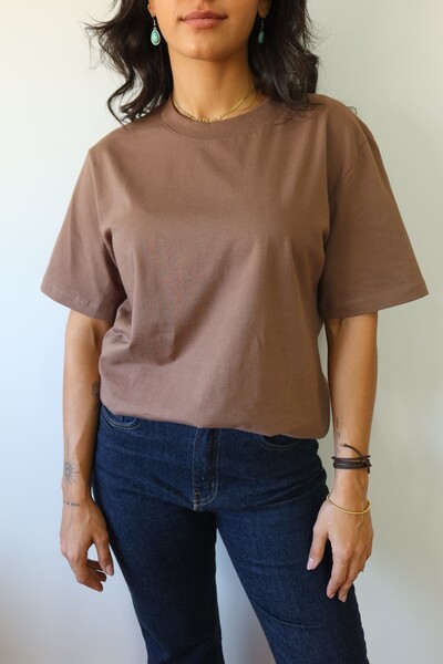 Foto T Shirt WestMin Essential Marrom