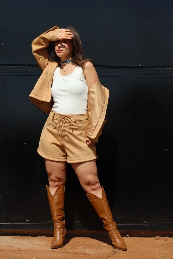 Shorts Suede Bege
