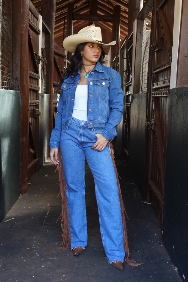Calça Jeans Wide Leg com Franjas em Couro