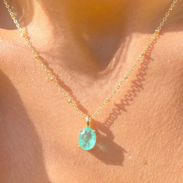 Colar Pingente Pedra Oval Dourado