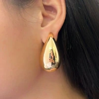 Brinco Gota Grande Liso Banho de Ouro 18k