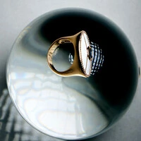 Anel Salmaso com Esmaltado, Cristais e Banho de Ouro 18K