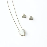 Conjunto Coração com Madrepérola e Banho de Ouro 18K