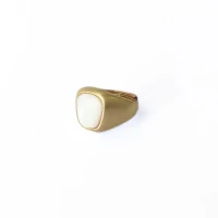 Anel Paquetá Pérola Banho Ouro 18K
