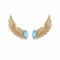 Ear Cuff Asa com Cristal Sky – Banho de Ouro 18K